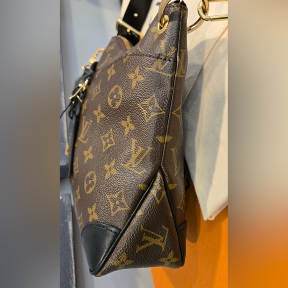 COA Included - Louis Vuitton Monogram Odeon PM - LIKE NEW!! - Picture 10 of 16
